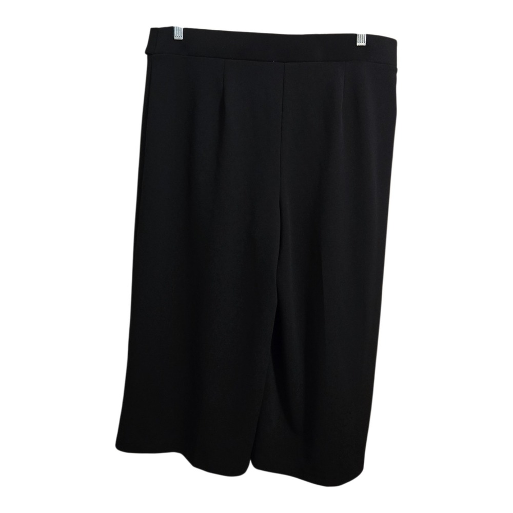 NYCC Womens‎ Black Capri. Size 16. Excellent Condition.